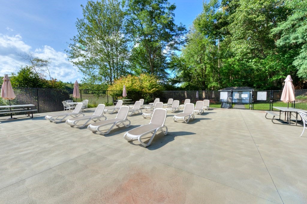 16 Thayer Pond Dr #16, Oxford, MA Photo #24