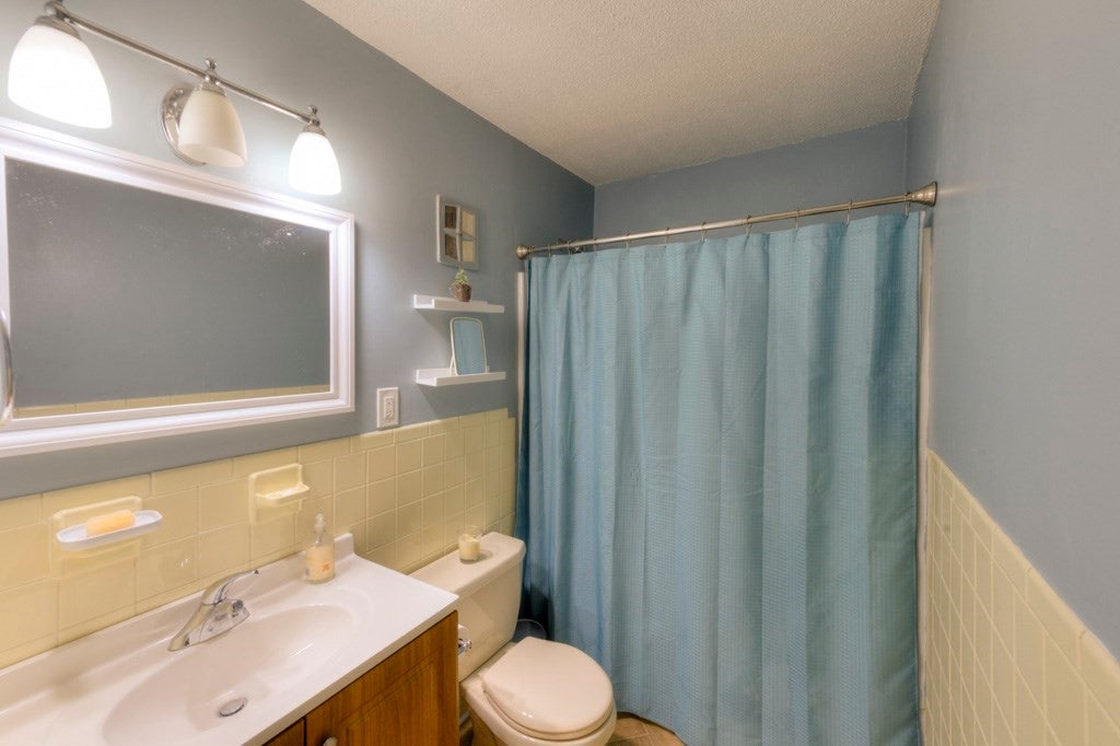 16 Thayer Pond Dr #16, Oxford, MA Photo #11