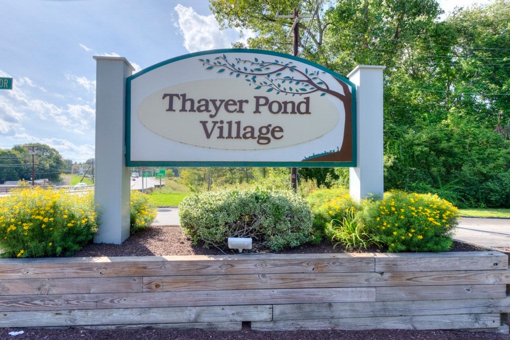 Photo of 16 Thayer Pond Dr, Oxford, MA