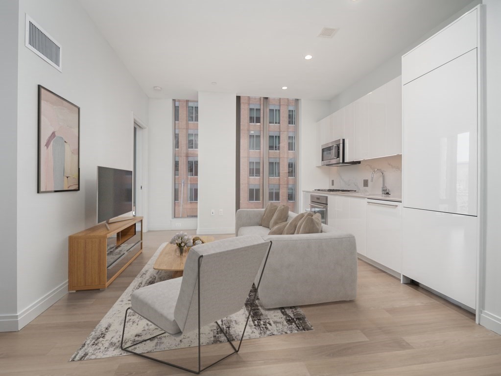 135 Seaport Blvd 526