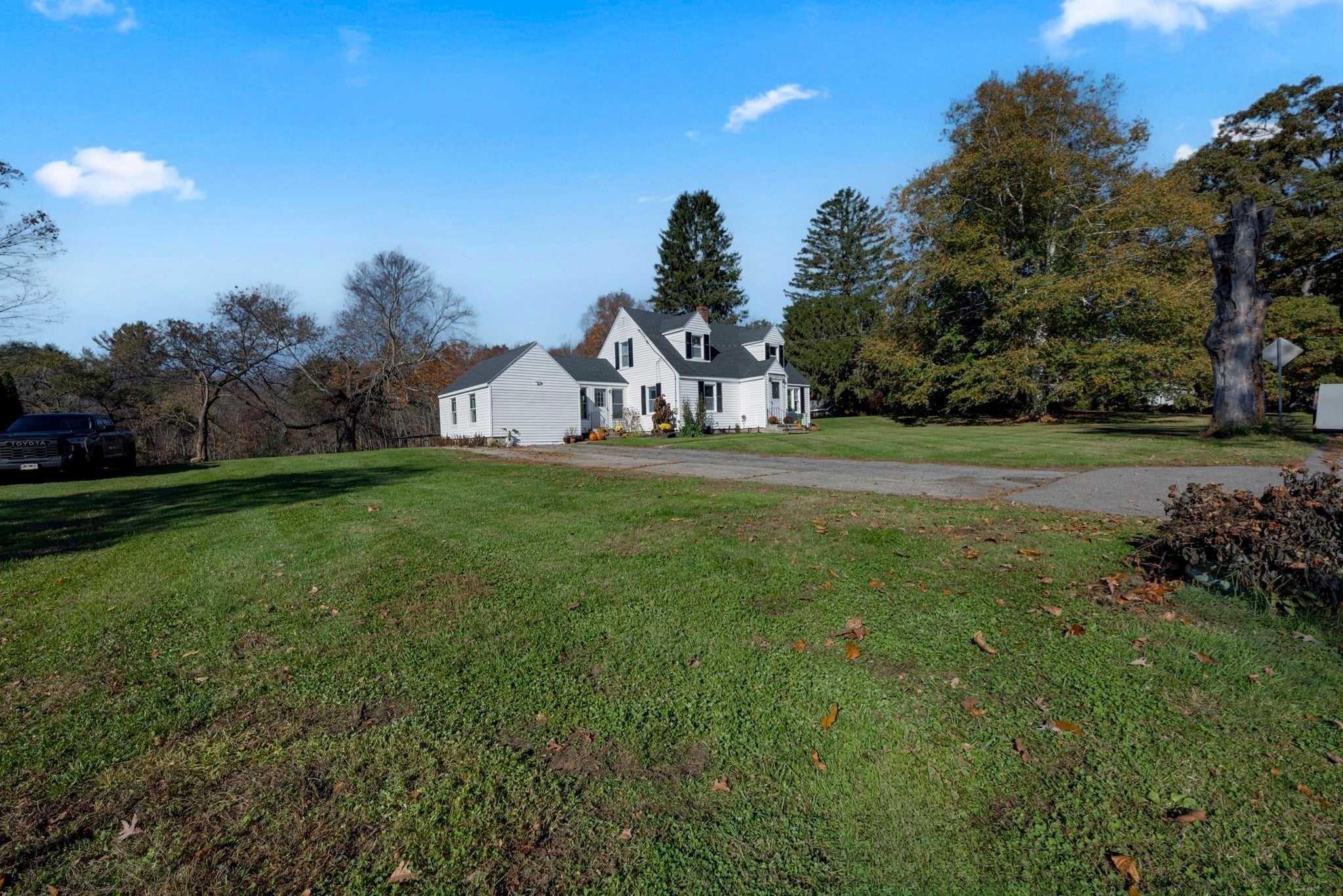 418 Dresser Hill Rd, Dudley, MA Photo #33