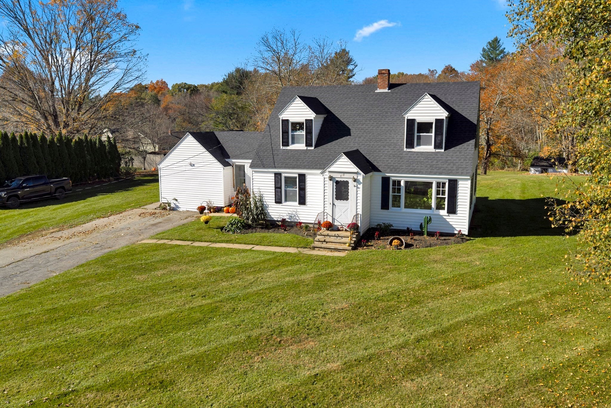 418 Dresser Hill Rd
