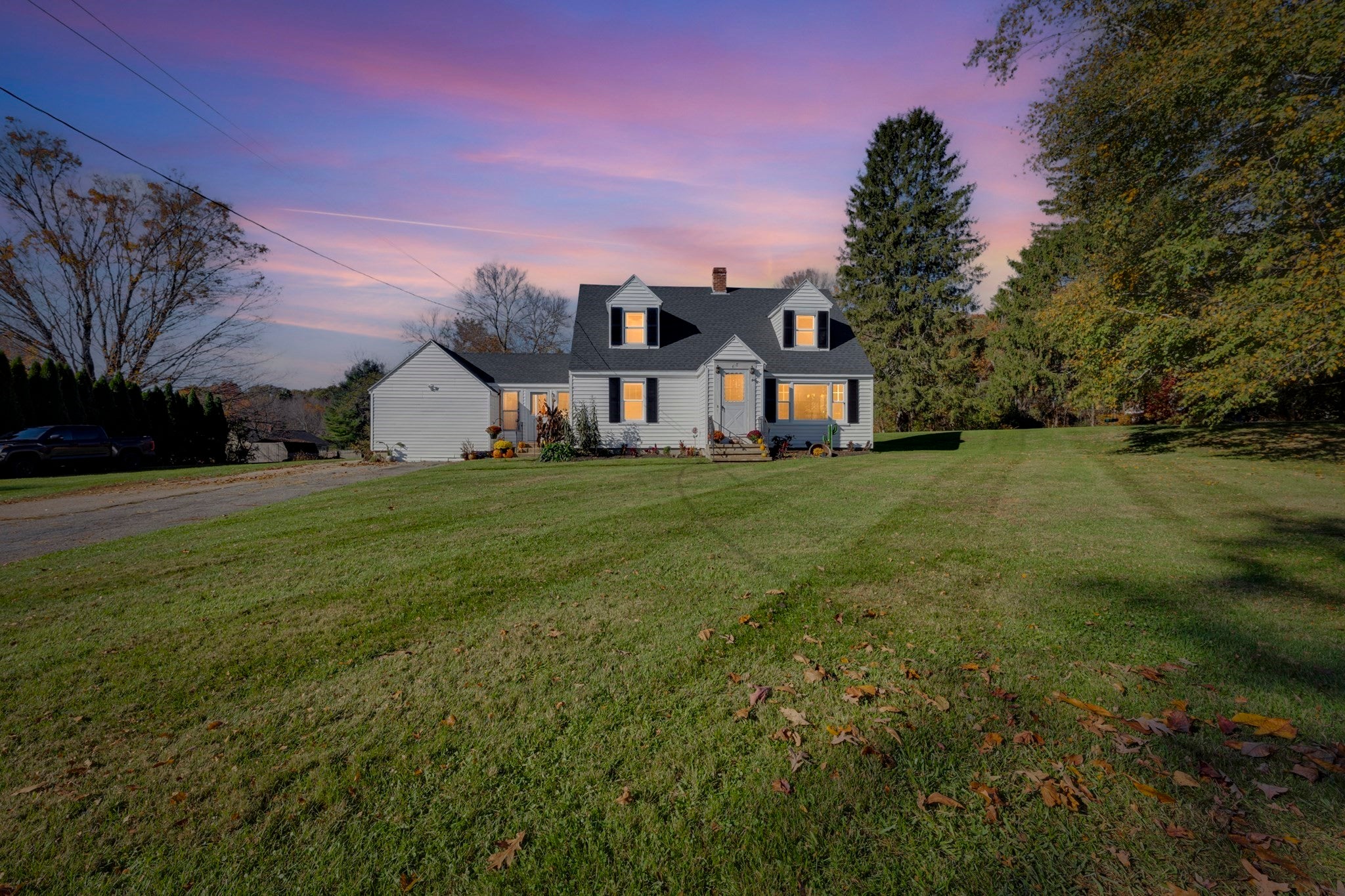 Photo of 418 Dresser Hill Rd, Dudley, MA