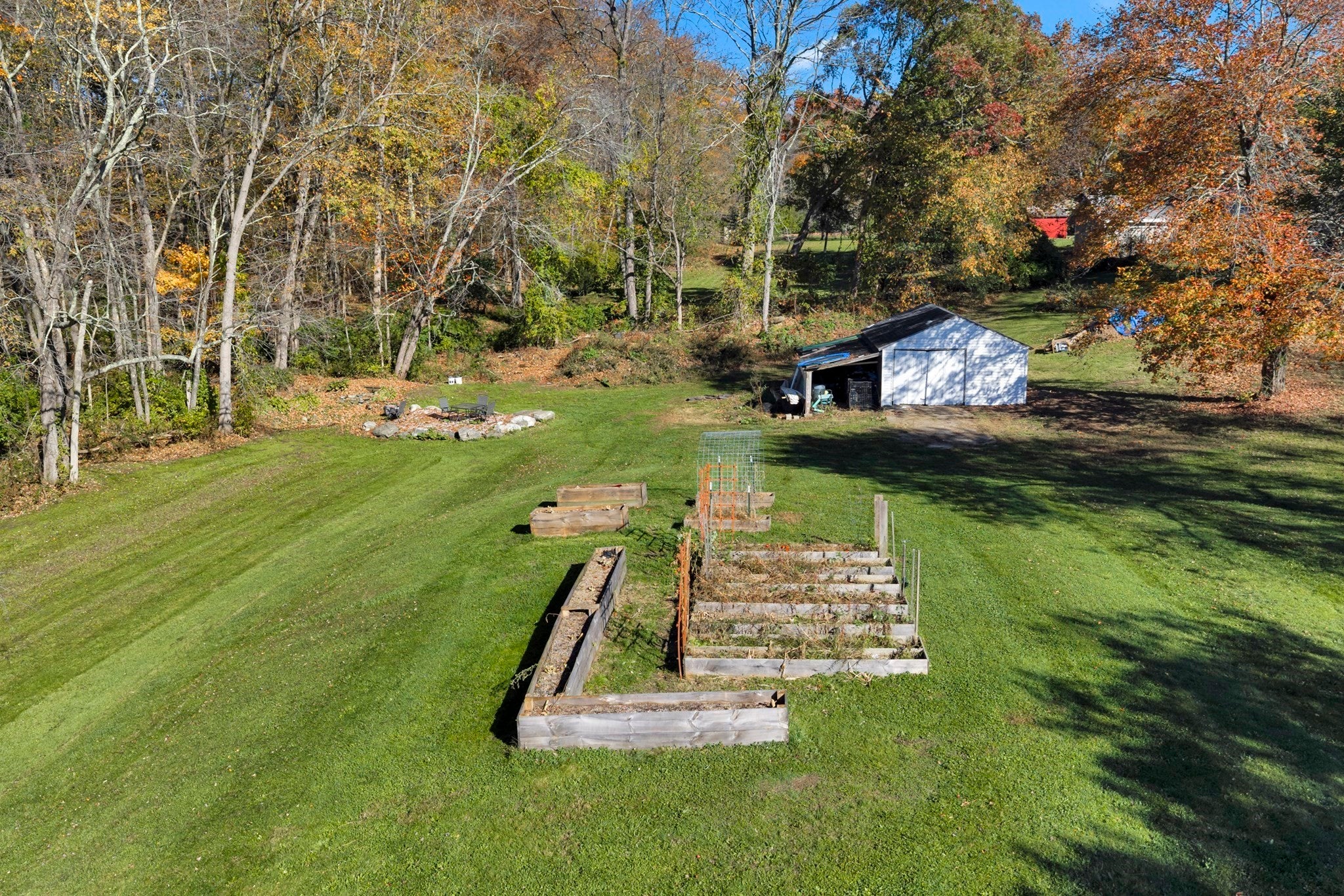418 Dresser Hill Rd
