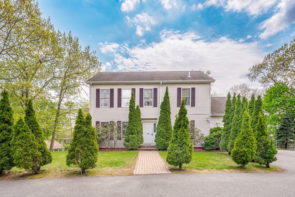 19 Pinehurst Ave, Saugus, MA Photo #1