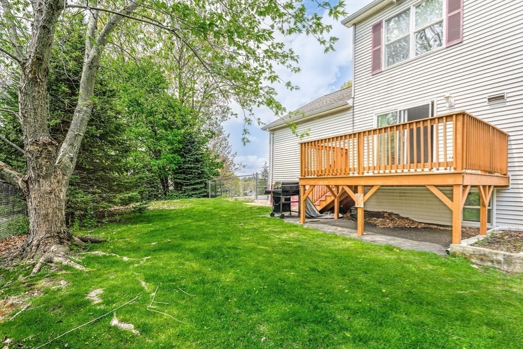 19 Pinehurst Ave, Saugus, MA Photo #23