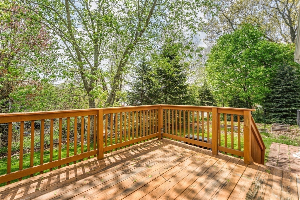 19 Pinehurst Ave, Saugus, MA Photo #21