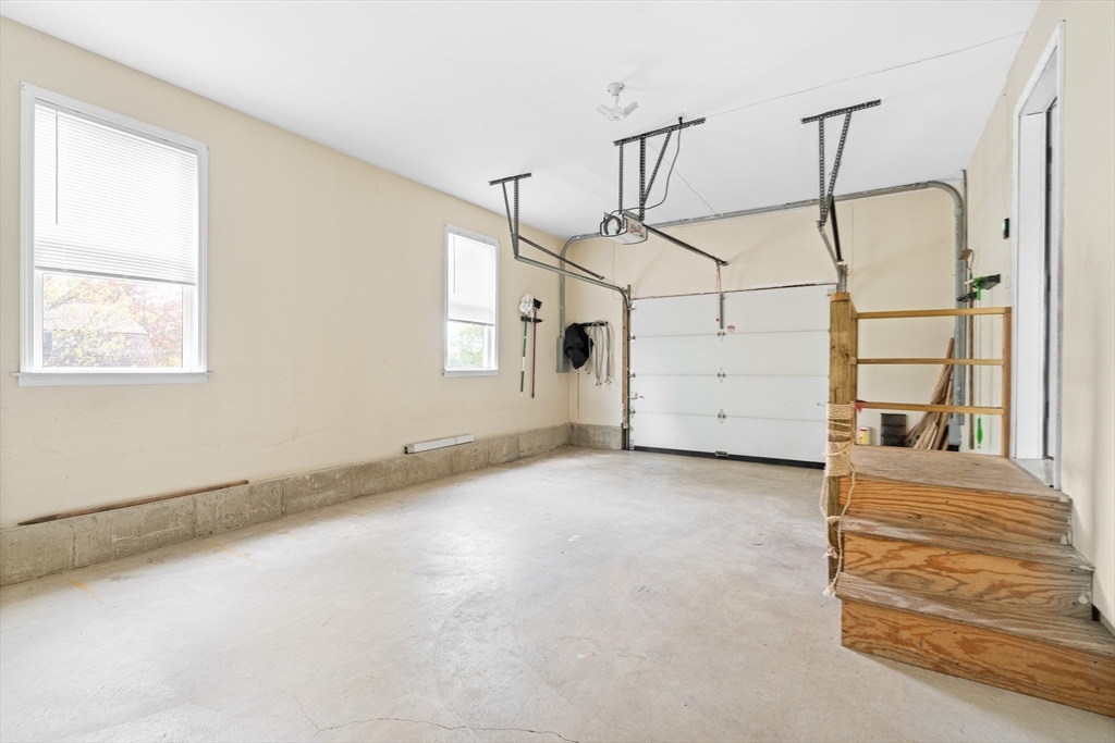 19 Pinehurst Ave, Saugus, MA Photo #19