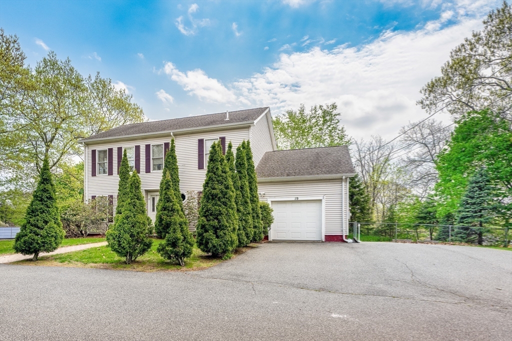 19 Pinehurst Ave, Saugus, MA Photo #29
