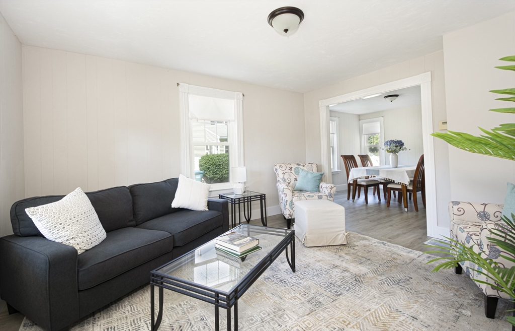 29 Maple St 2