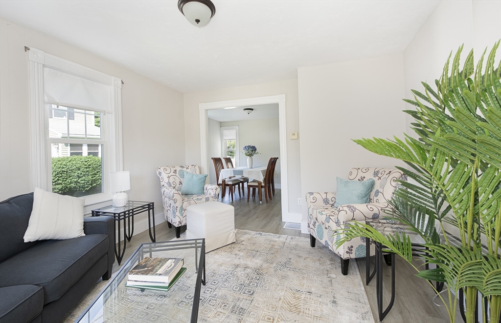 29 Maple St 2