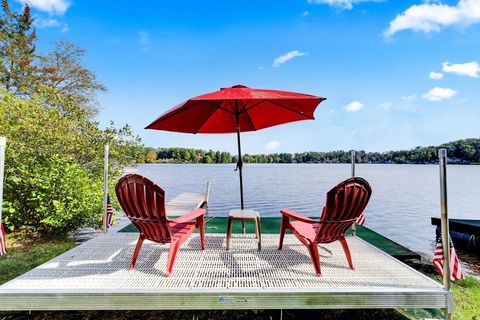 79 7th Street Brimfield MA 01010