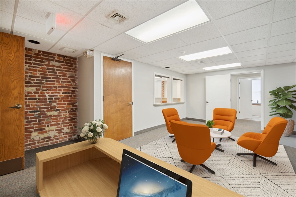 Springfield, Massachusetts 01103, United States, ,Residential,Active,76870