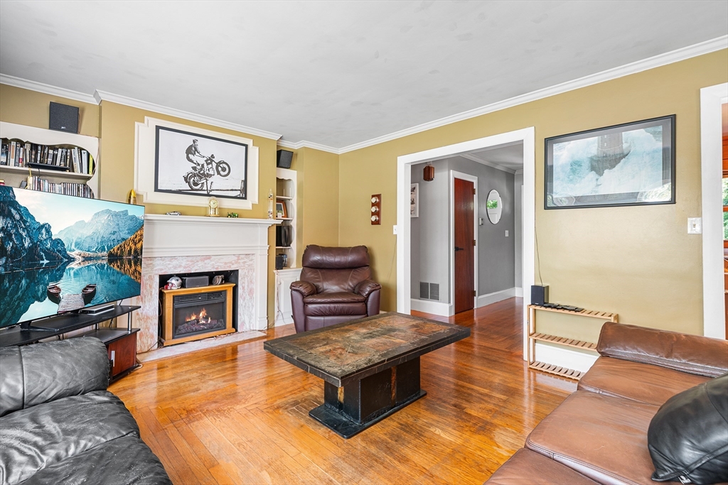 350 Tremont St