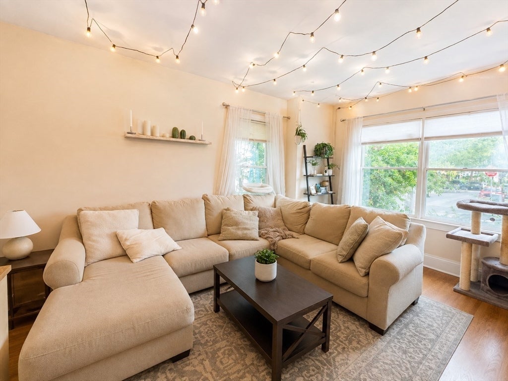 14 Hartland St #1, Boston, MA Photo #1
