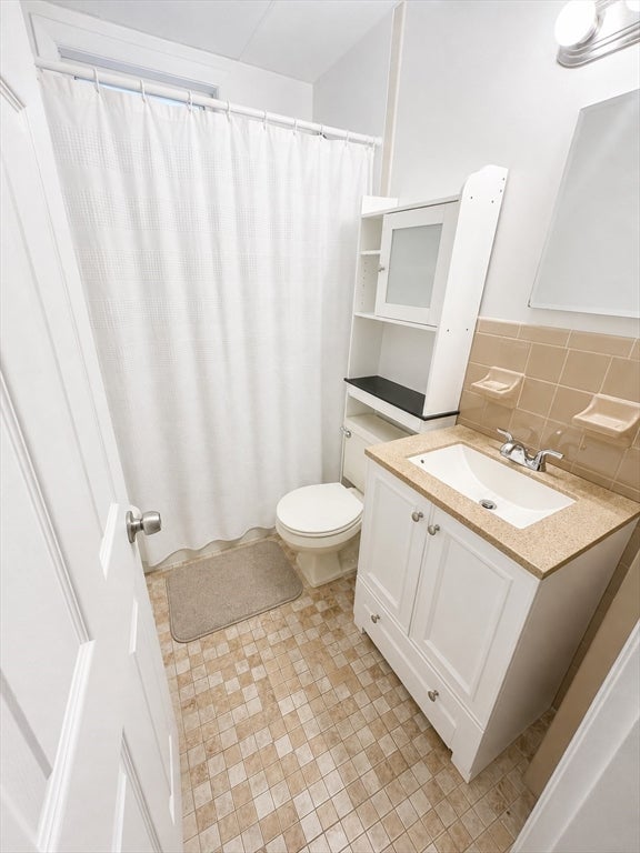 14 Hartland St #1, Boston, MA Photo #9
