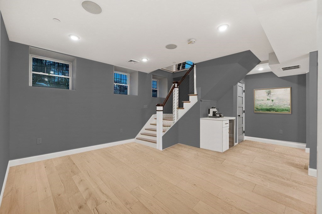 375 Hyde Park Ave 1