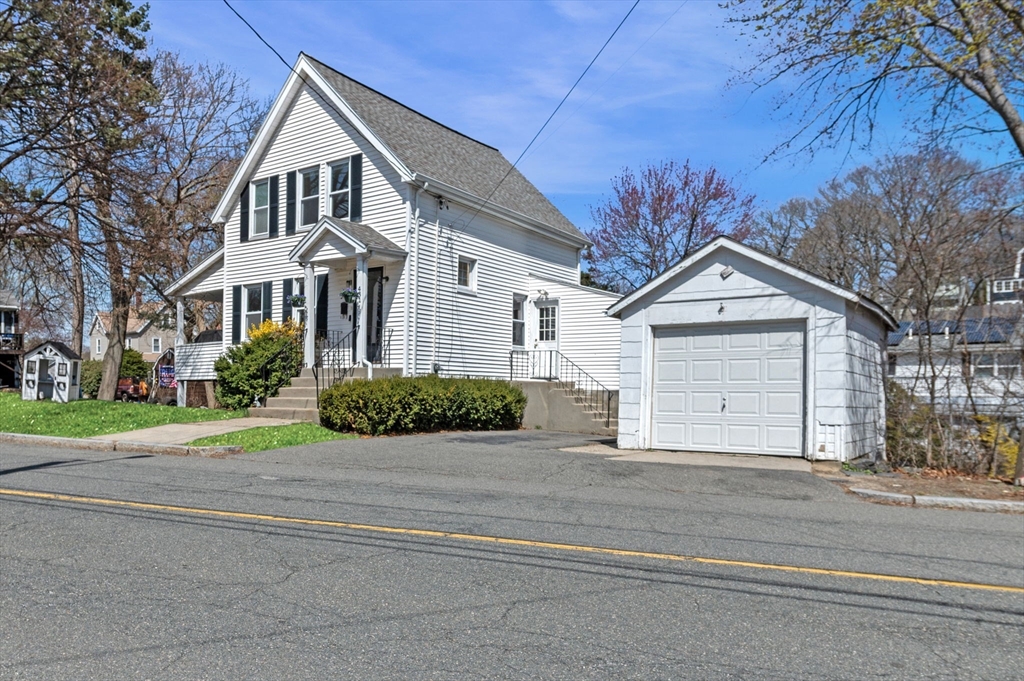 431 Swains Pond Ave