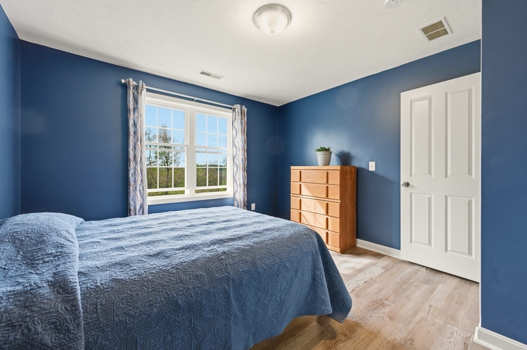 20 Crown St, Spencer, MA Photo #24