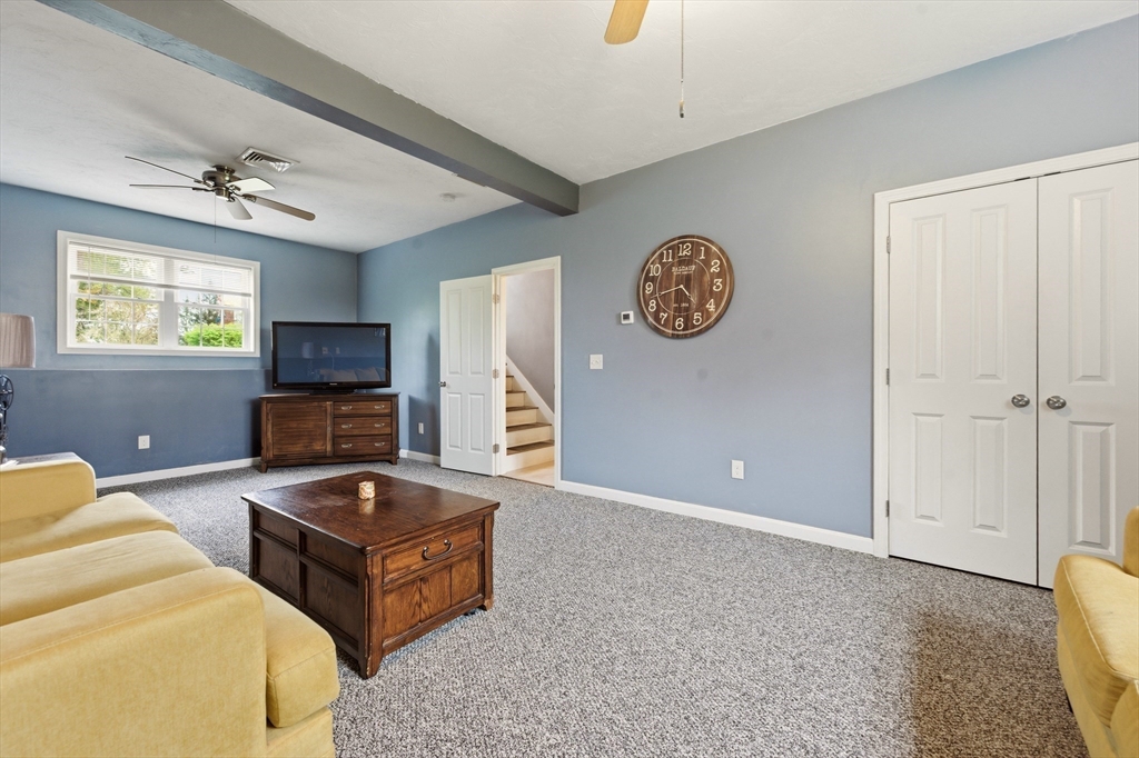 20 Crown St, Spencer, MA Photo #10