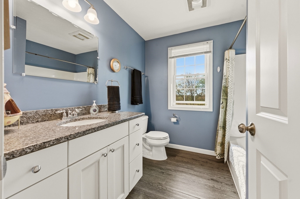 20 Crown St, Spencer, MA Photo #17