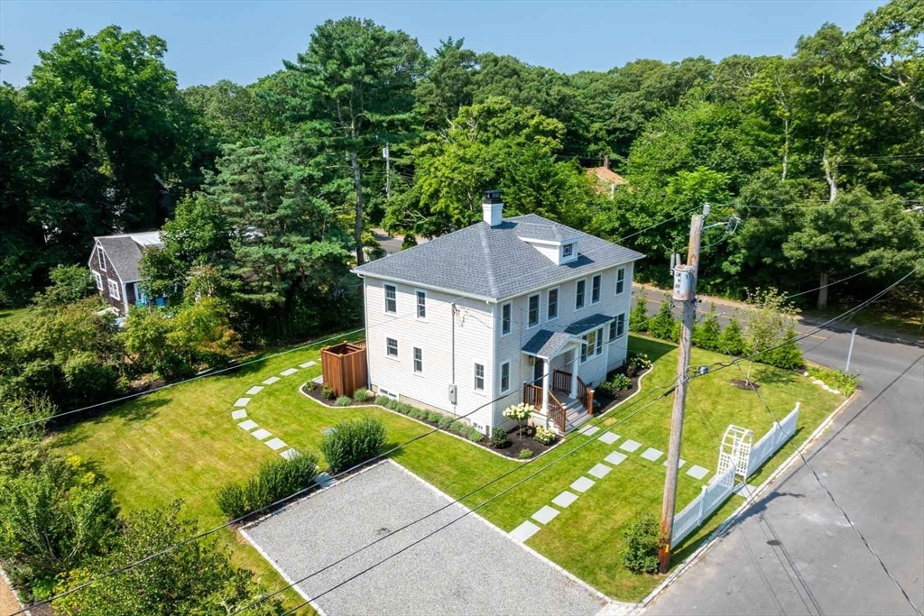 5 Pinetree Lane