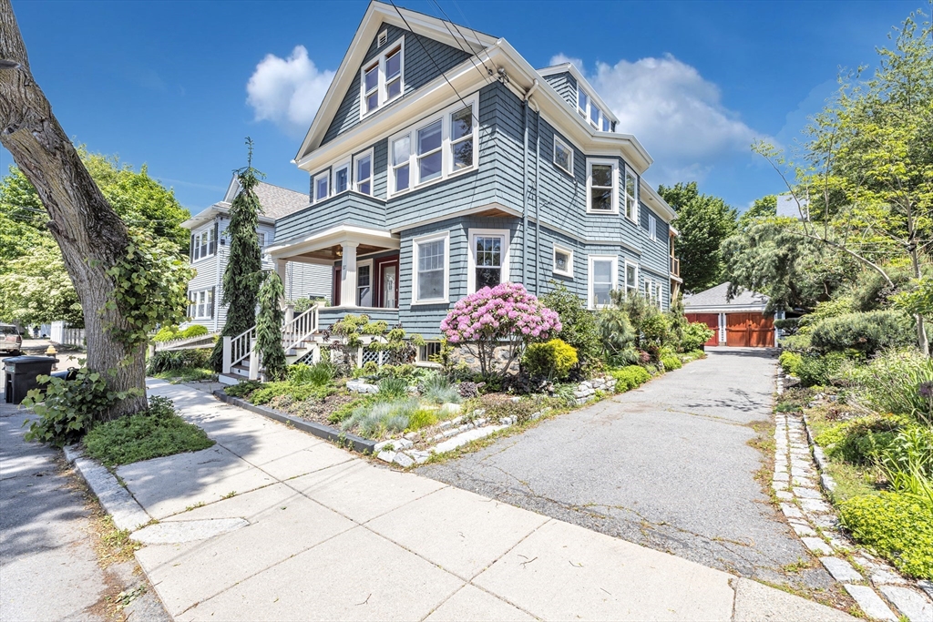 89 Dent St 89