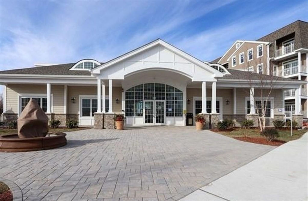 Medford, Massachusetts 02155, United States, 2 Bedrooms Bedrooms, ,2 BathroomsBathrooms,Residential,Active,97529