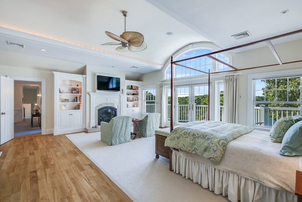 Barnstable, Massachusetts 02648, United States, 5 Bedrooms Bedrooms, ,7 BathroomsBathrooms,Residential,Pending,44301