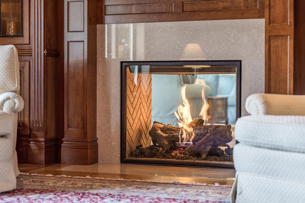 Barnstable, Massachusetts 02648, United States, 5 Bedrooms Bedrooms, ,7 BathroomsBathrooms,Residential,Pending,44301