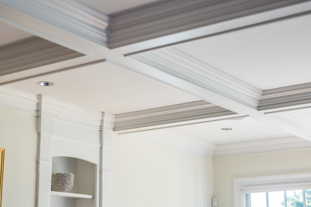 Barnstable, Massachusetts 02648, United States, 5 Bedrooms Bedrooms, ,7 BathroomsBathrooms,Residential,Pending,44301