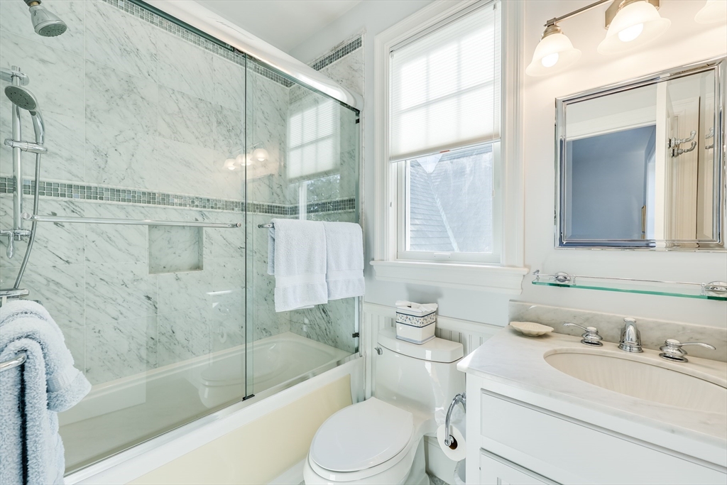 Barnstable, Massachusetts 02648, United States, 5 Bedrooms Bedrooms, ,7 BathroomsBathrooms,Residential,Pending,44301