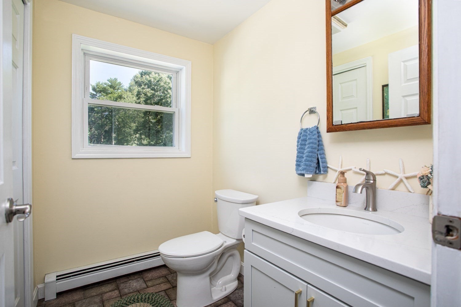 511 Old Fall River Rd, Dartmouth, MA, 511 Old Fall River Rd, Dartmouth, MA Photo #26