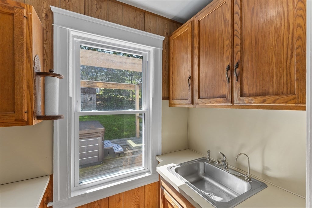 33 Clearview Ave, Worcester, MA, 33 Clearview Ave, Worcester, MA Photo #24