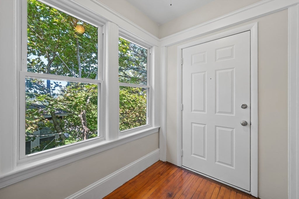 33 Clearview Ave, Worcester, MA, 33 Clearview Ave, Worcester, MA Photo #4