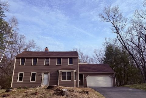 28 Revere Rd Longmeadow MA 01106