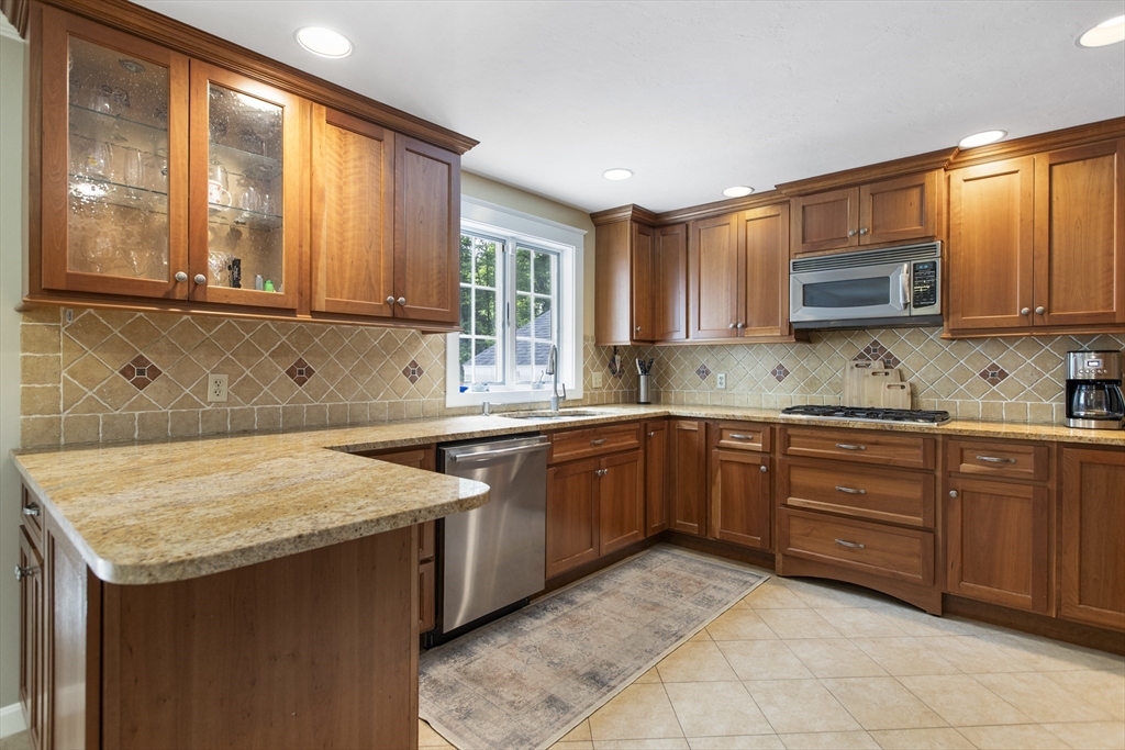 25 Rayburn Drive