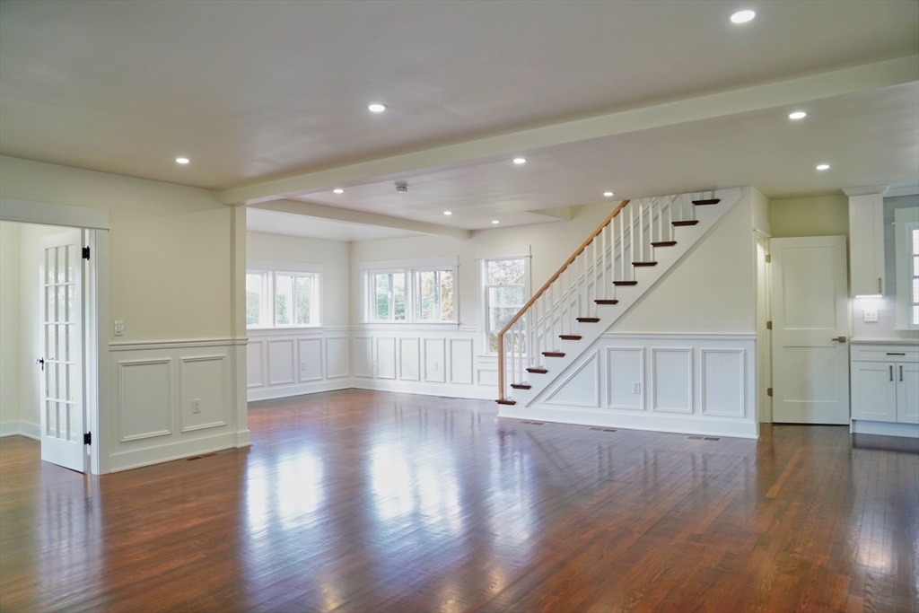 281 Forest St