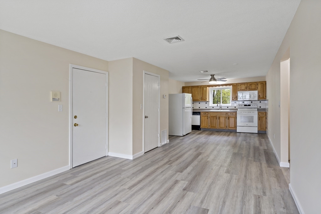 5455 N Main St #4D, Fall River, MA Photo #7