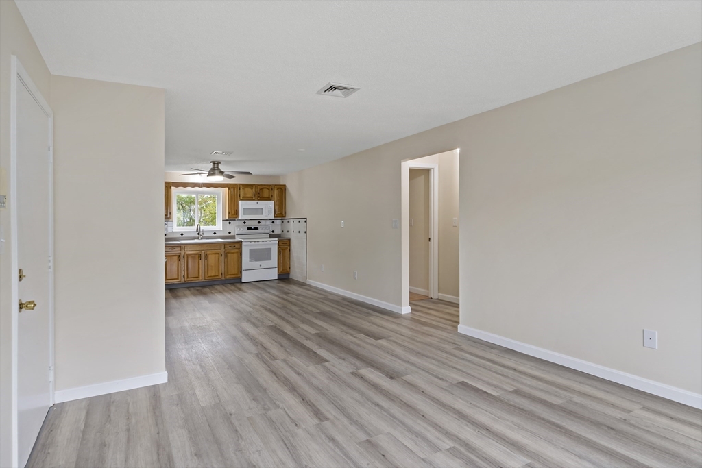 5455 N Main St #4D, Fall River, MA Photo #8