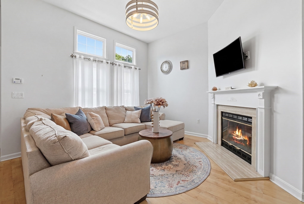 501 Auburn St 406