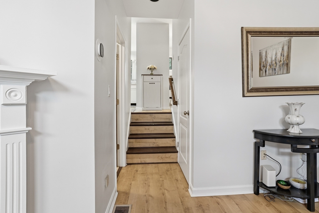 501 Auburn St 406