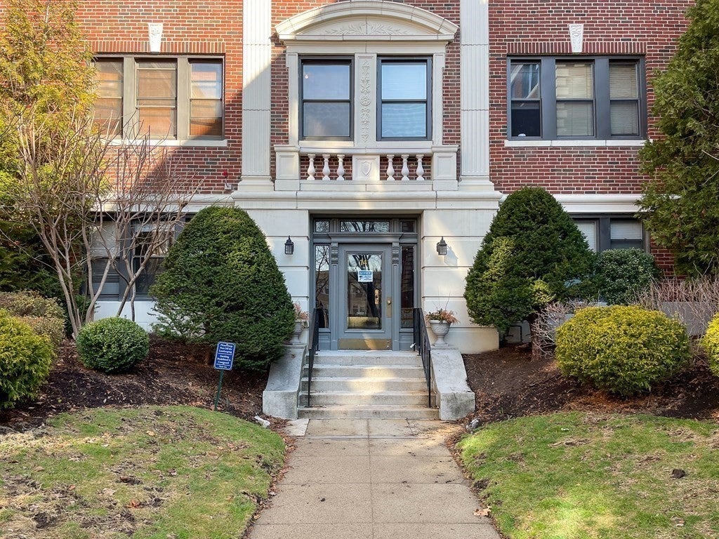 141 Englewood Ave #A, Boston, MA Photo #3