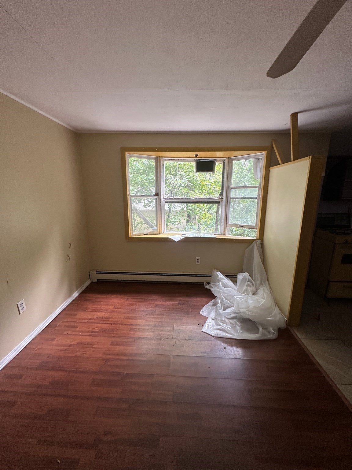35 Hillcrest St, Waltham MA 02451