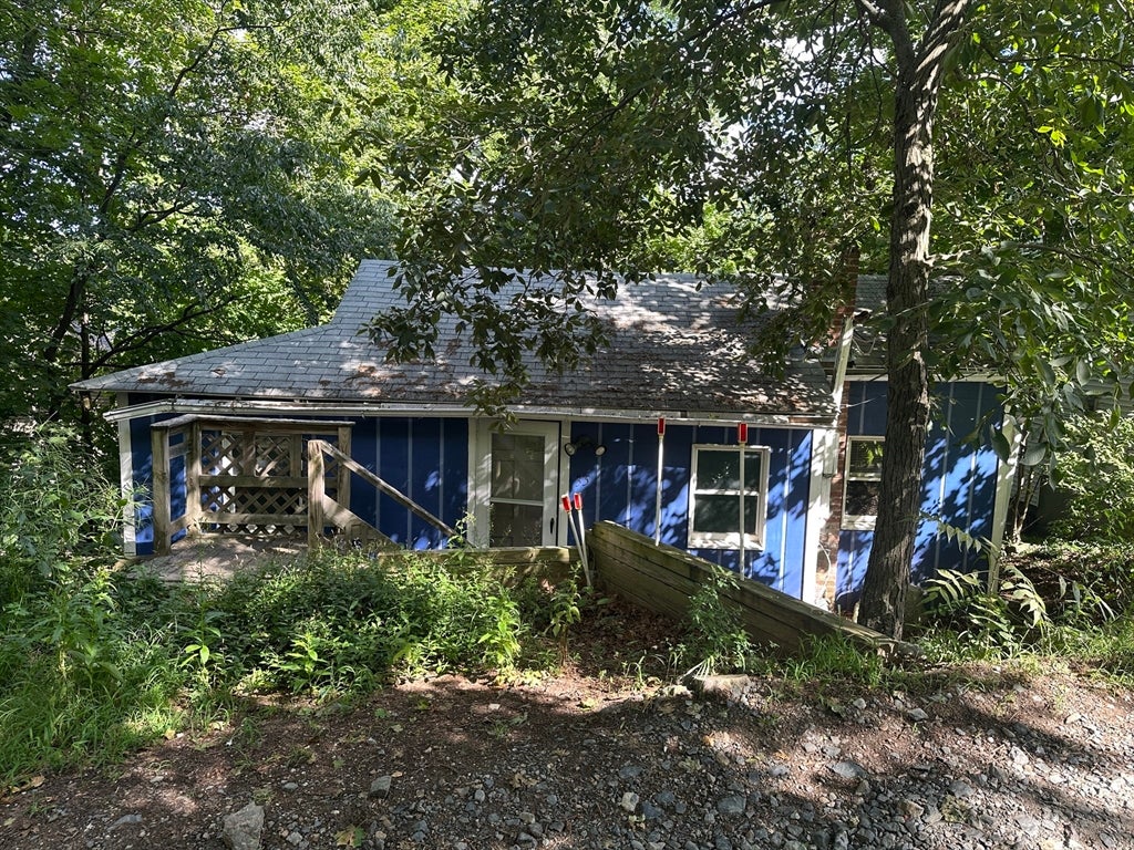 Photo of 35 Hillcrest St, Waltham, MA