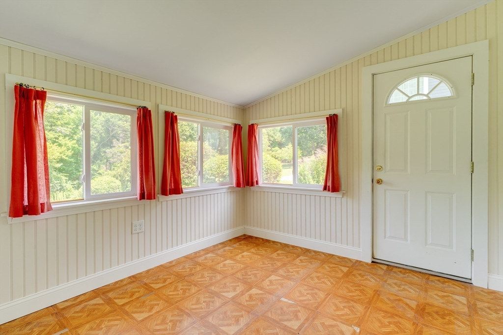 44 Ridgewood Rd