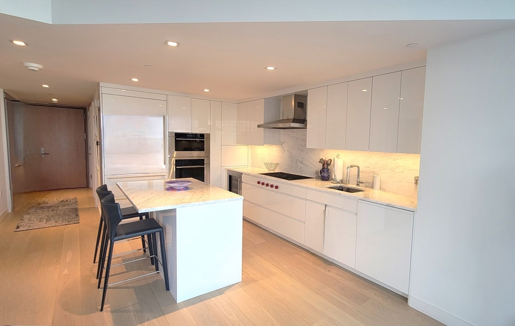 150 Seaport Blvd 9F