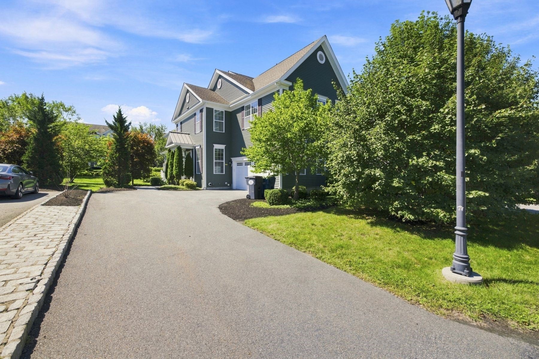 18 Simeon Howard Way