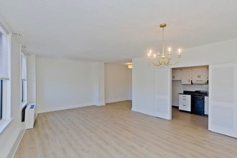 Photo of 140 Chestnut St #404, Springfield, MA 01103 (MLS # 73545374)
