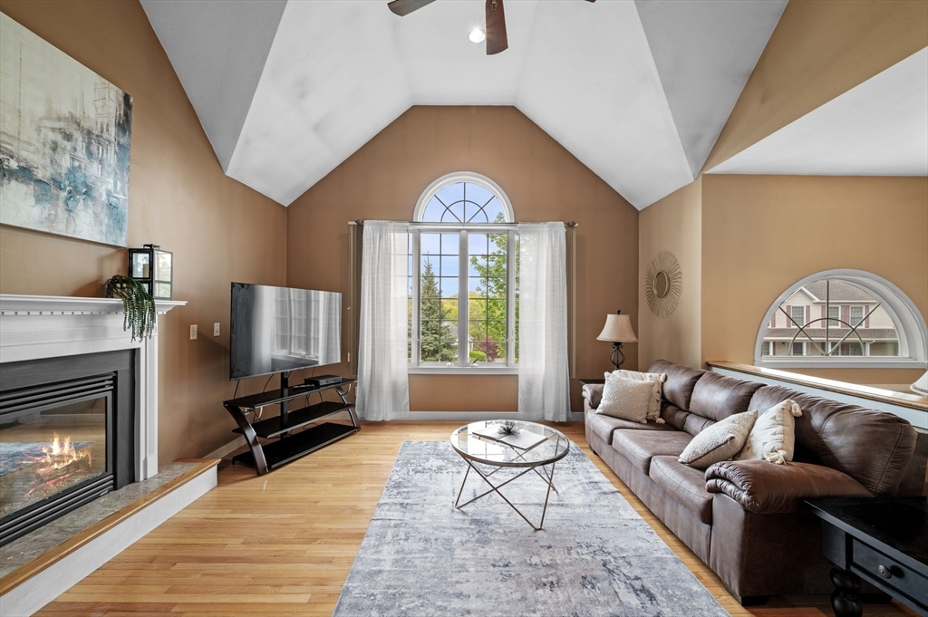 1 Bridle Path Rd, Lynn, MA Photo #3
